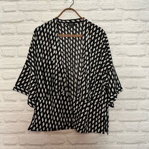 Banana Republic Open Front Black & White Kimono | Diamond/Lattice Pattern | MP